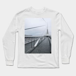 Milwaukee Art Museum Grey Skies Long Sleeve T-Shirt